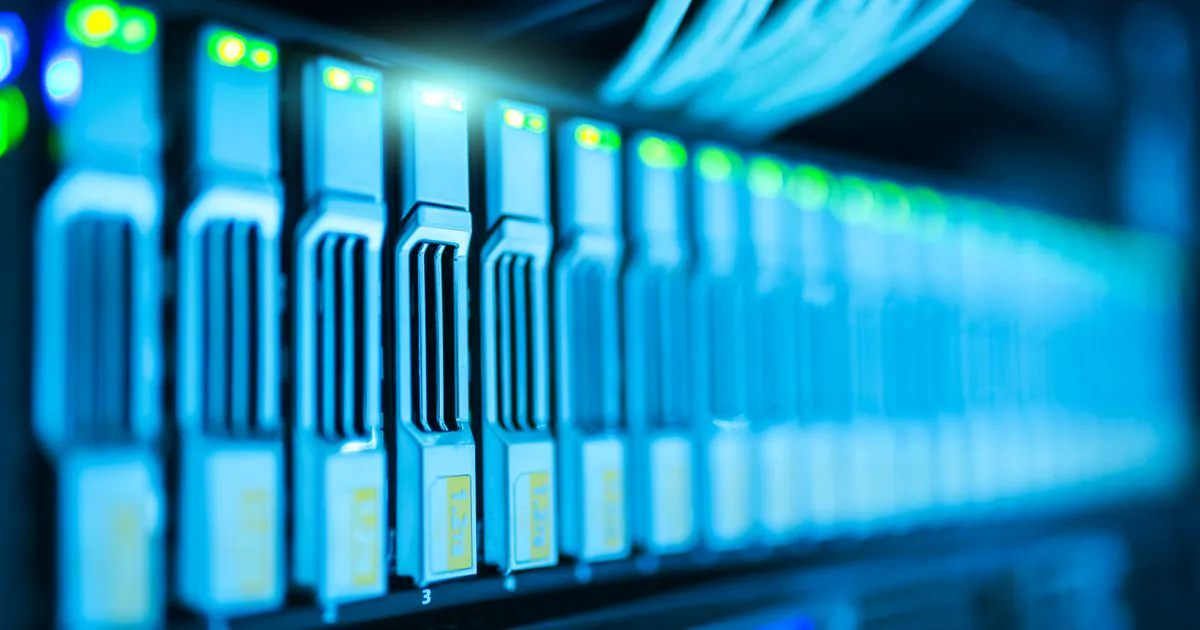 Hosting Linux vs Windows: Diferencias, Cuándo Usar Cada Uno y por Qué WordPress Siempre va en Linux