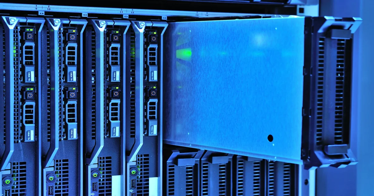 ¿Cuándo migrar de hosting compartido a VPS en Chile? Señales claras y cómo hacerlo