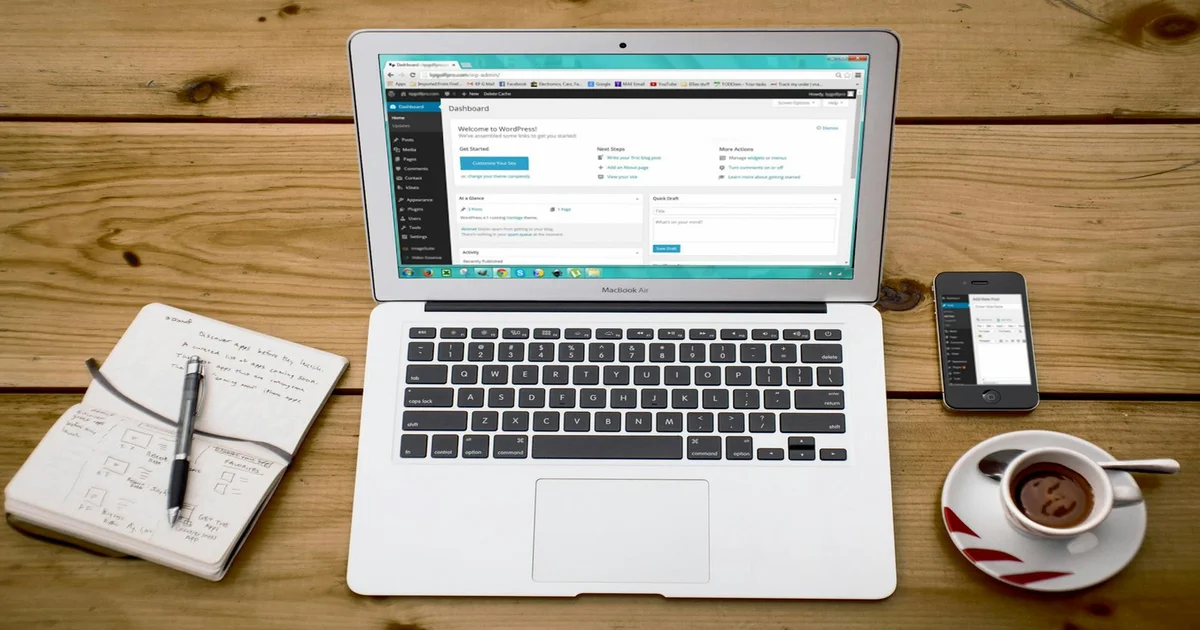 Elementor vs Gutenberg: ¿cuál editor usar en tu WordPress en Chile?